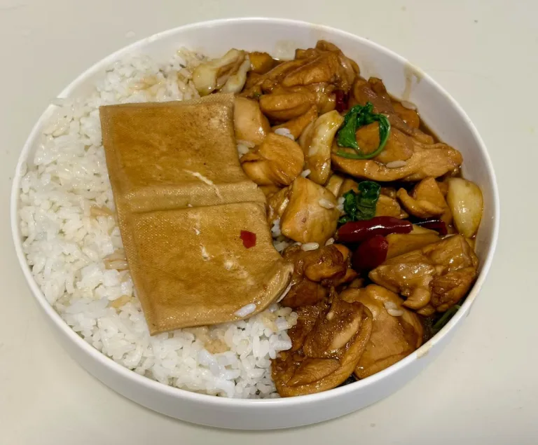 台湾三杯鸡饭